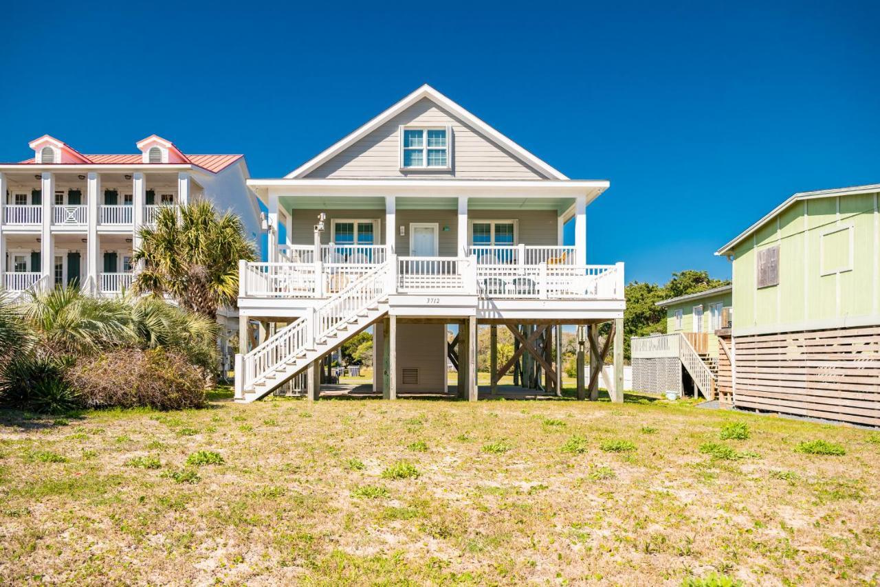 Beach Joy By Oak Island Accommodations Exterior photo